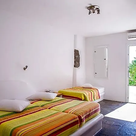 Paradise Hotel 2*