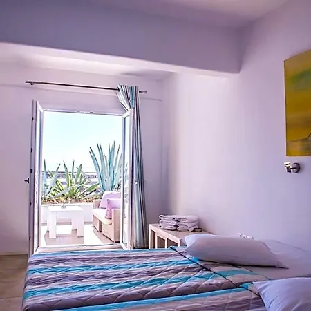 Paradise Hotel Ano Mera