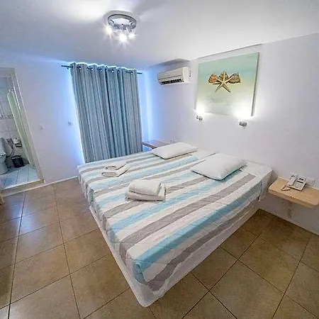 Paradise Hotel