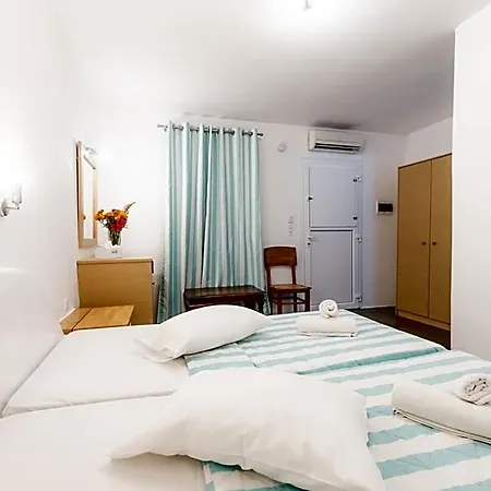 Paradise Hotel 2*